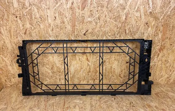 Volvo XC40 Radiator trim 33470197