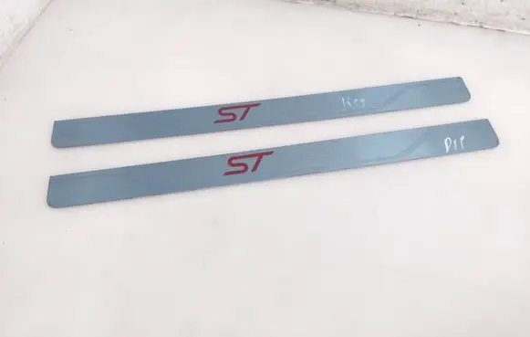 Ford Focus Front sill trim cover JX7BA132K14BB