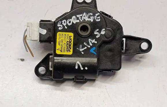 KIA Sportage Air flap motor/actuator D267AP9AA02S6 D267AP9AA02
