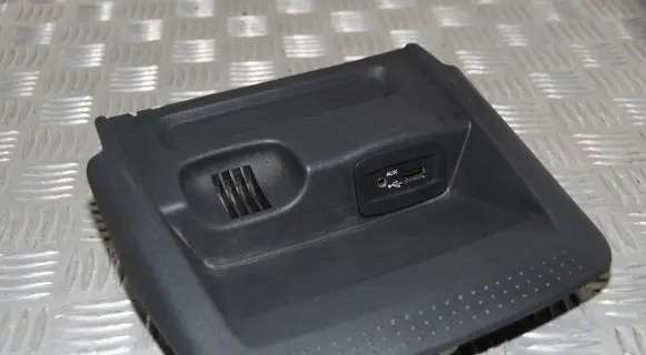 USB socket connector