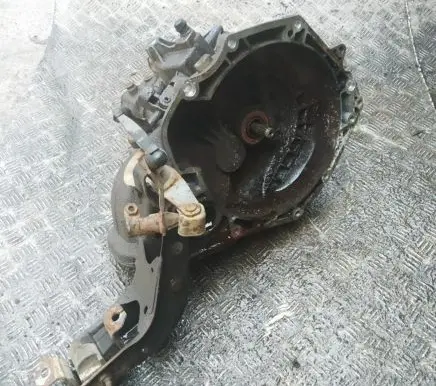 Opel Tigra A Manual 5 speed gearbox f17