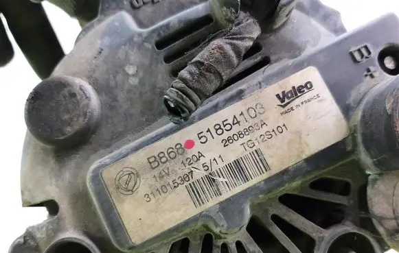 Fiat Grande Punto Generator/alternator 51854103
