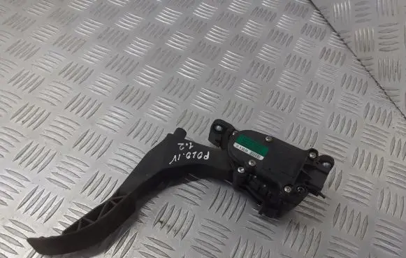 Volkswagen Polo Accelerator throttle pedal 6Q1721503C