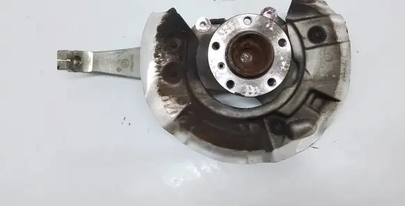 BMW 7 F01 F02 F03 F04 Front wheel hub 6775767