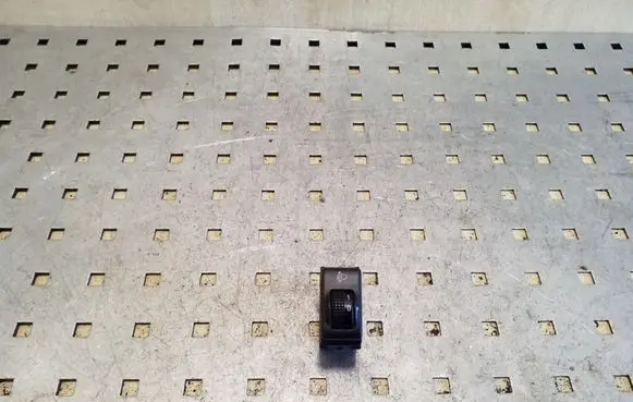 Nissan Navara D40 Headlight level height control switch