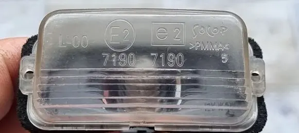 Peugeot 207 CC Number plate light 7190