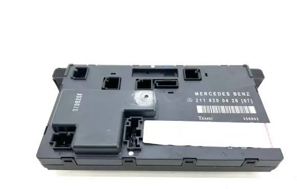 Mercedes-Benz E W211 Door control unit/module 2118200426
