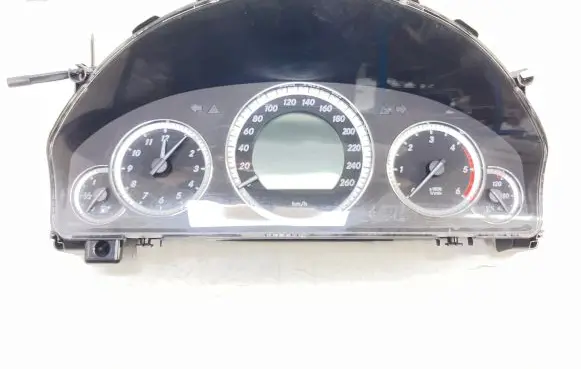 Mercedes-Benz E W212 Speedometer (instrument cluster) 2C53244900 A2129002509 A2C53279093