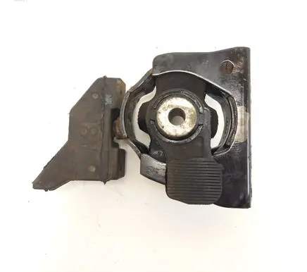 Toyota Auris E180 Engine mount bracket 309E07