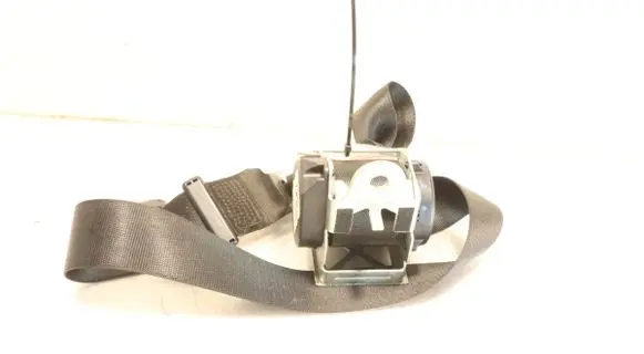 Fiat Tipo Rear seatbelt