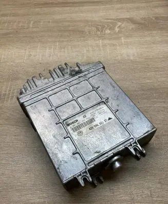 Volkswagen PASSAT B5 Engine control unit/module ECU 028906021DT 0281001555