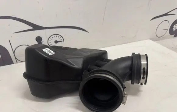Ford Explorer VI Air intake hose/pipe L1M39F805DB