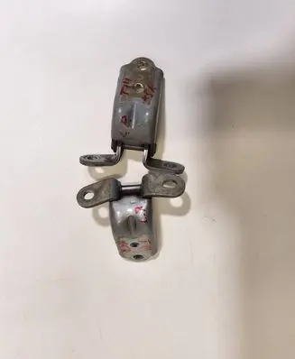 Hyundai Tucson TL Front door lower hinge 