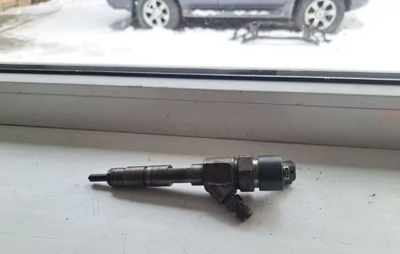 Renault Scenic I Fuel injector 0445110110B 8200100272