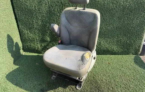 Renault Trafic II (X83) Front driver seat 