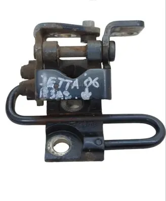 Volkswagen Jetta V Rear door lower hinge 1K4833412K