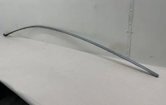 Roof trim bar molding cover