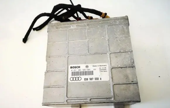 Audi A4 S4 B5 8D Engine control unit/module 8d0907558a 0261204503
