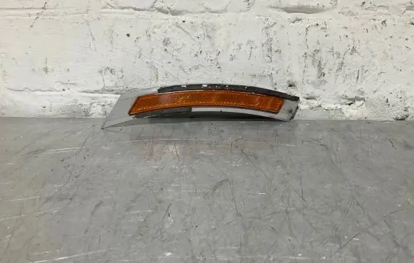BMW 3 E92 E93 Front reflector 7185744 2051200