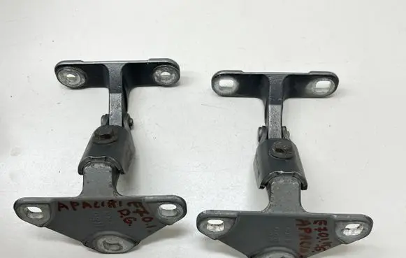 BMW X5 E70 Tailgate/trunk/boot hinge 14187910