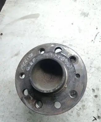 Opel Meriva B Rear wheel hub