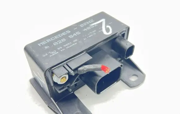 Mercedes-Benz ML W163 Glow plug pre-heat relay 0285454032