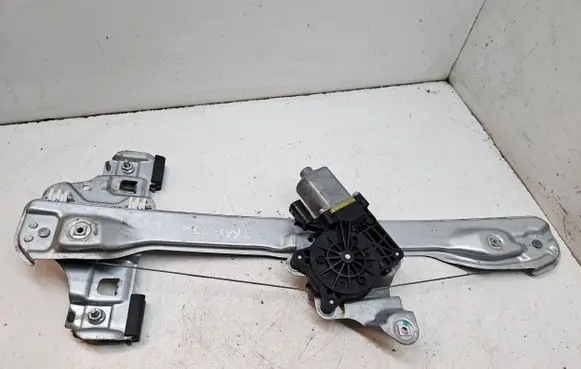 Chevrolet Trax Rear door window regulator with motor 98820SUV10
