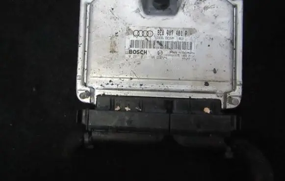 Audi A6 S6 C5 4B Engine control unit/module 8E0907401P 0281011136