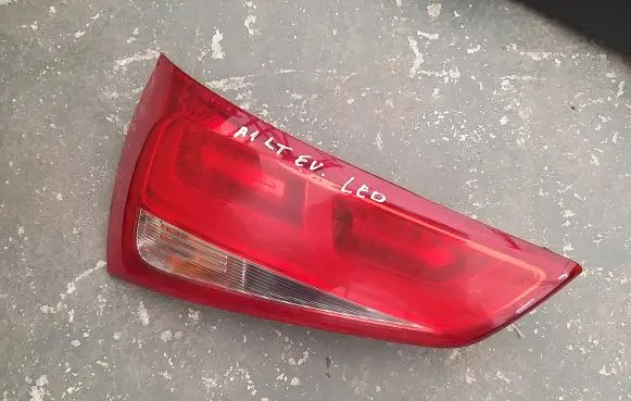 Audi A1 Tailgate rear/tail lights 8X0945093E