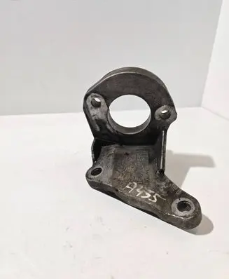Opel Insignia A Driveshaft support bearing bracket 55560072