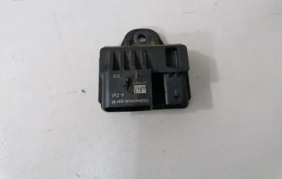 Glow plug pre-heat relay