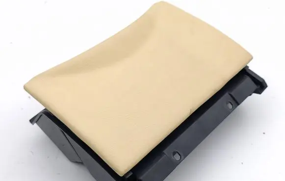Maserati Quattroporte Dashboard storage box/compartment 67489700