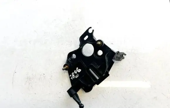 Ford Kuga I Engine mounting bracket 1036926s01