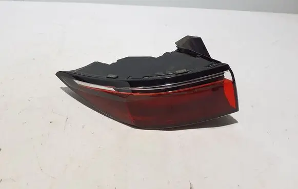 Renault Megane E-Tech Rear/tail lights 265553806R