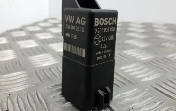 Glow plug pre-heat relay