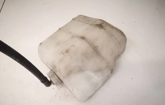 Honda CR-V Coolant expansion tank/reservoir 