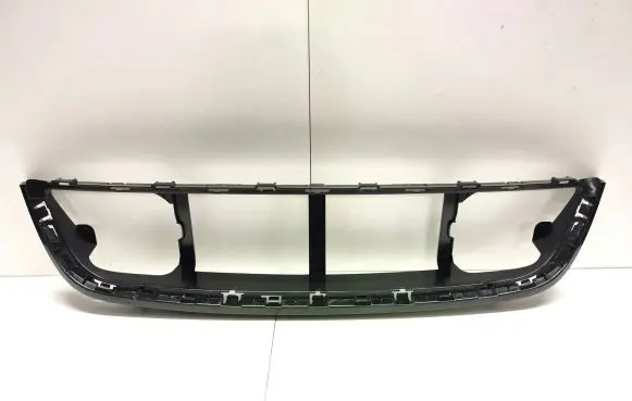 Ford Mustang V Front bumper upper radiator grill