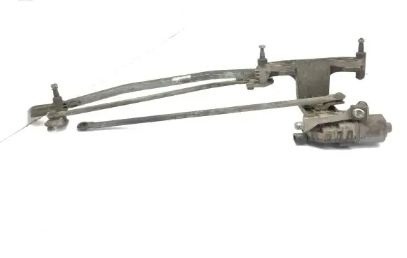 Ford Focus Front wiper linkage and motor 3M5117508AA 0390241724