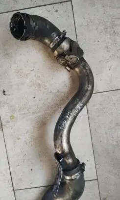 Renault Trafic III (X82) Intercooler hose/pipe