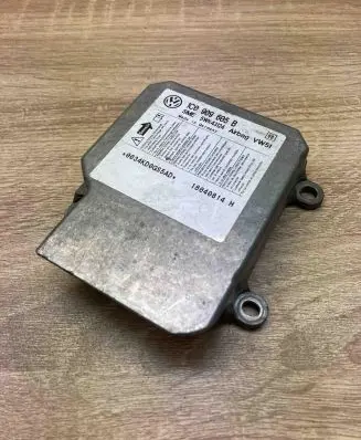 Volkswagen PASSAT B5.5 Airbag control unit/module 1C0909605B