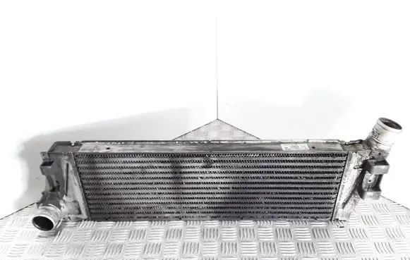 Renault Megane II Intercooler radiator 8200115540