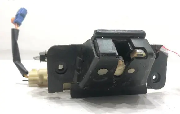 Honda Civic Tailgate exterior lock 