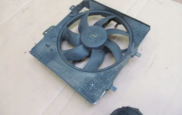 Citroen C3 Electric radiator cooling fan 9812028580