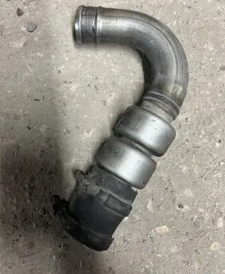 Volvo V50 Intercooler hose/pipe