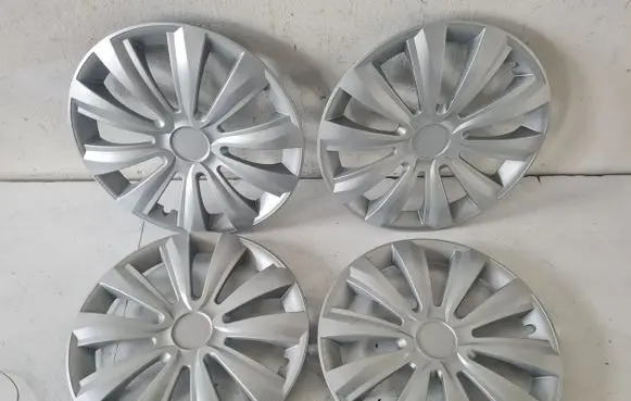 Citroen C3 R15 wheel hub/cap/trim 
