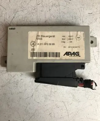 Mercedes-Benz E W211 Gateway control module A2118703085