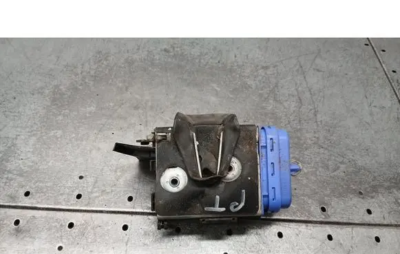 Audi A4 S4 B5 8D Rear door lock 