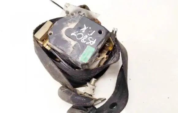 Skoda Octavia Mk1 (1U) Front seatbelt 1u4857701c