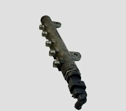 Opel Zafira B Fuel main line pipe 55209572 0445214095
