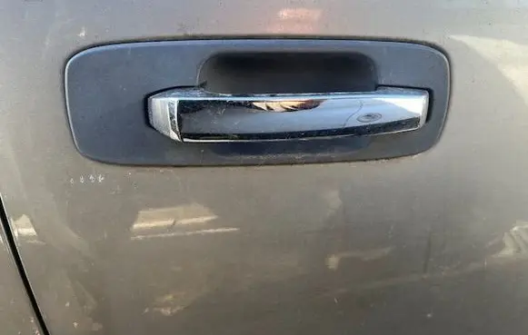 Nissan X-Trail T30 Front door exterior handle 